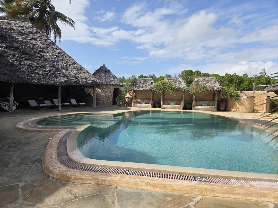 Manda Bay Hotel主图