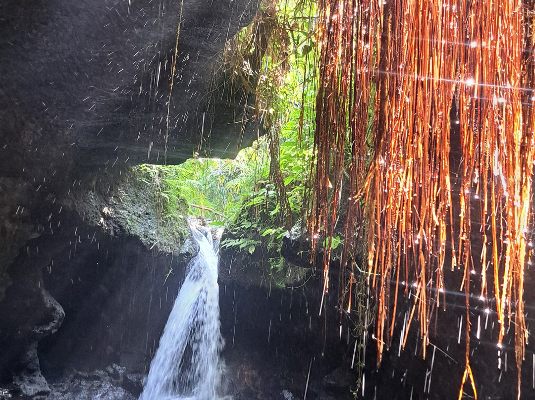 Tetebatu Waterfall-龙目岛必去景点