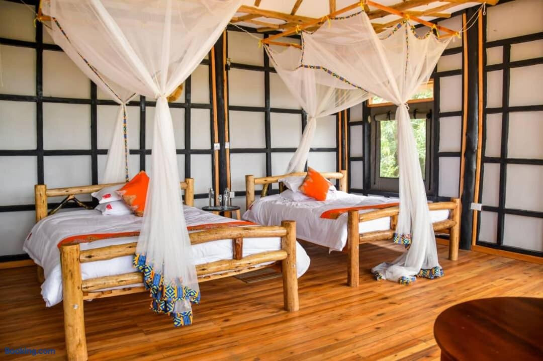 Irungu Forest Safari Lodge