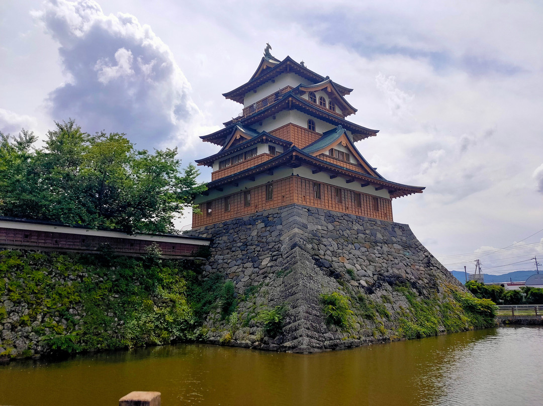 Takashima Castle-诹访市必去景点