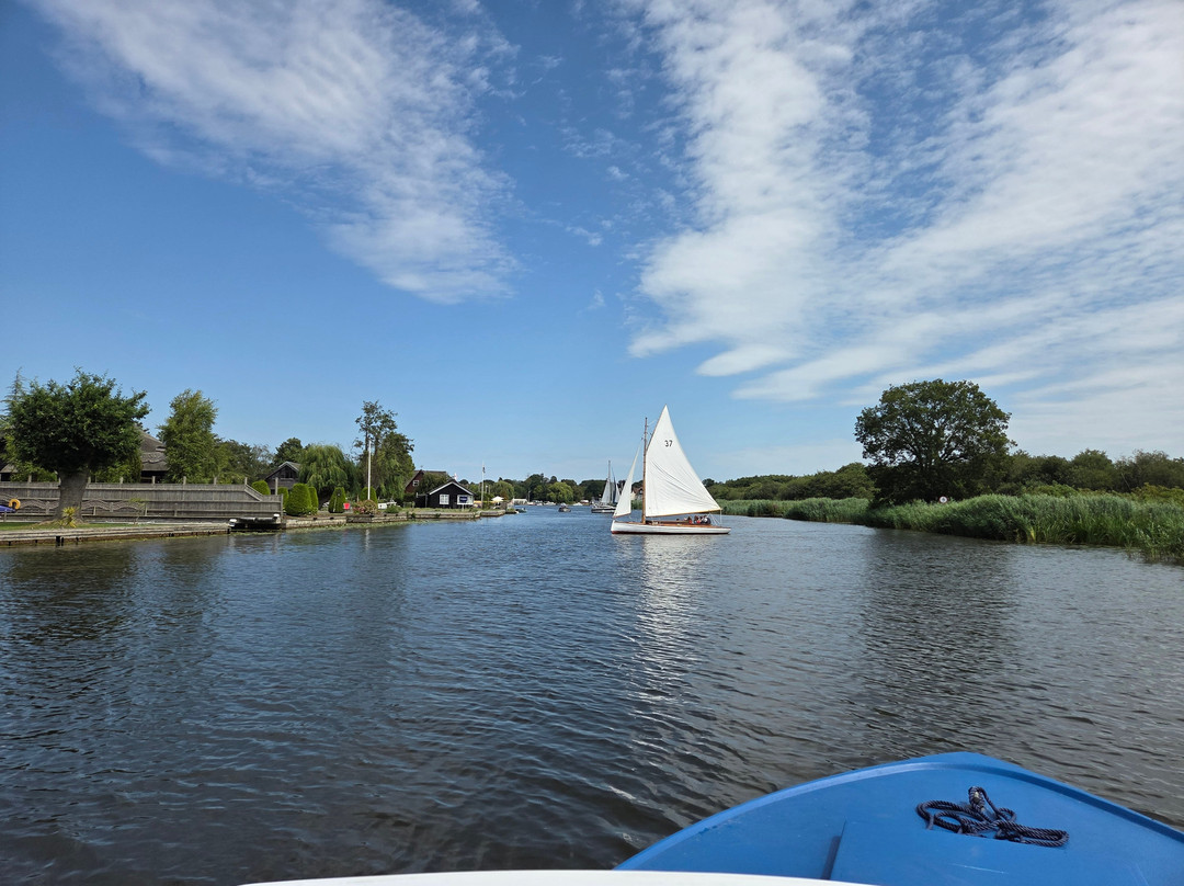 Broads Tours River Trips-罗克瑟姆必去景点
