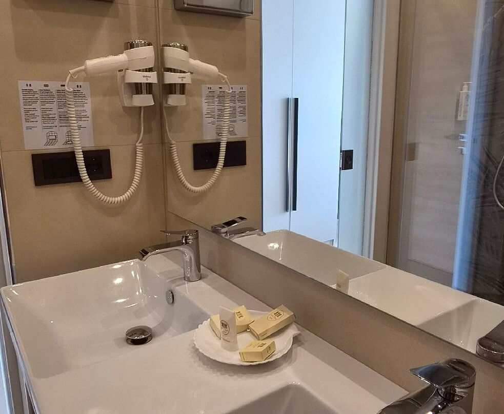 第勒尼安海酒店主图