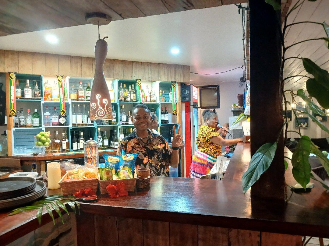 Vanuatu, Espiritu Santo, Hog Harbour餐馆和美食-The Salty Dog Bar and Restaurant