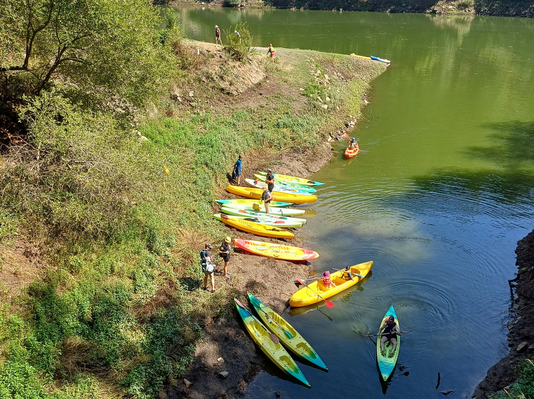 Smile Kayak-Roche-le-Peyroux必去景点