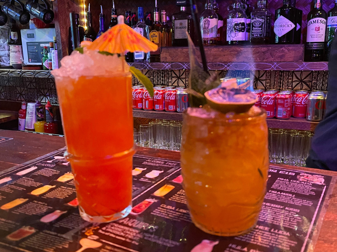 Ollie Vees Tiki Lounge-莱顿巴扎德必去景点