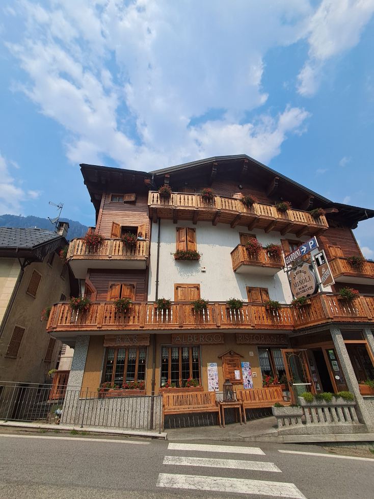 Albergo Ristorante Minoli - Miravalle-旅行者