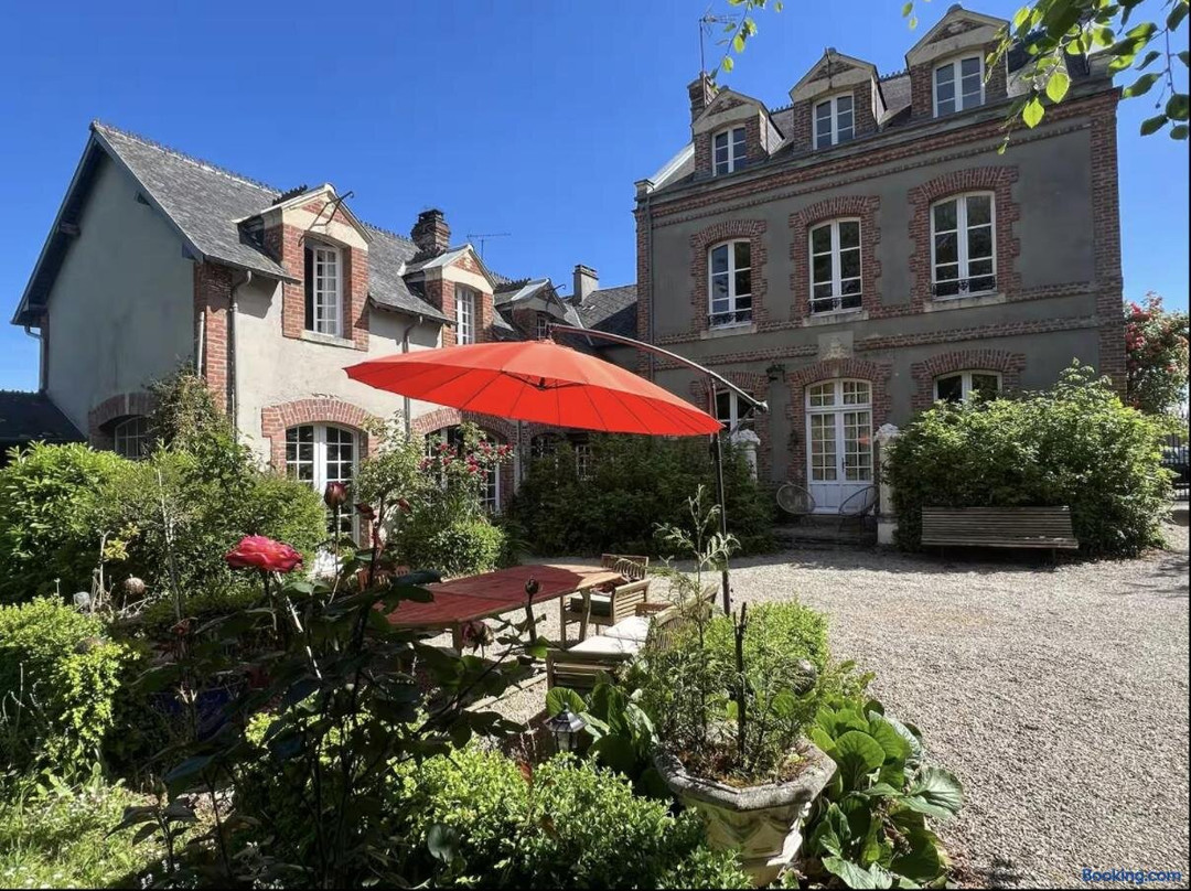 Les Chambres Du Dr Papertian