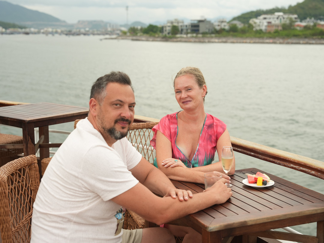 Emperor Cruises Nha Trang Bay-芽庄必去景点