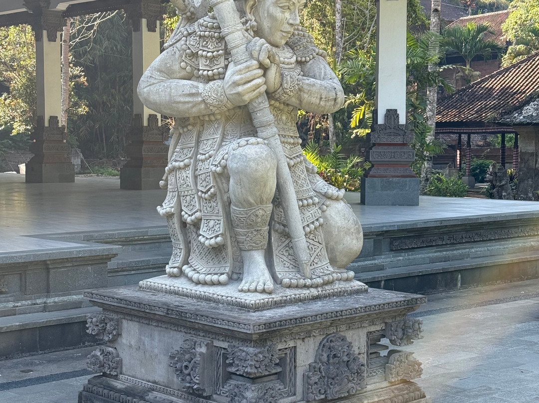 古农卡威斯巴图圣泉寺-Sebatu必去景点