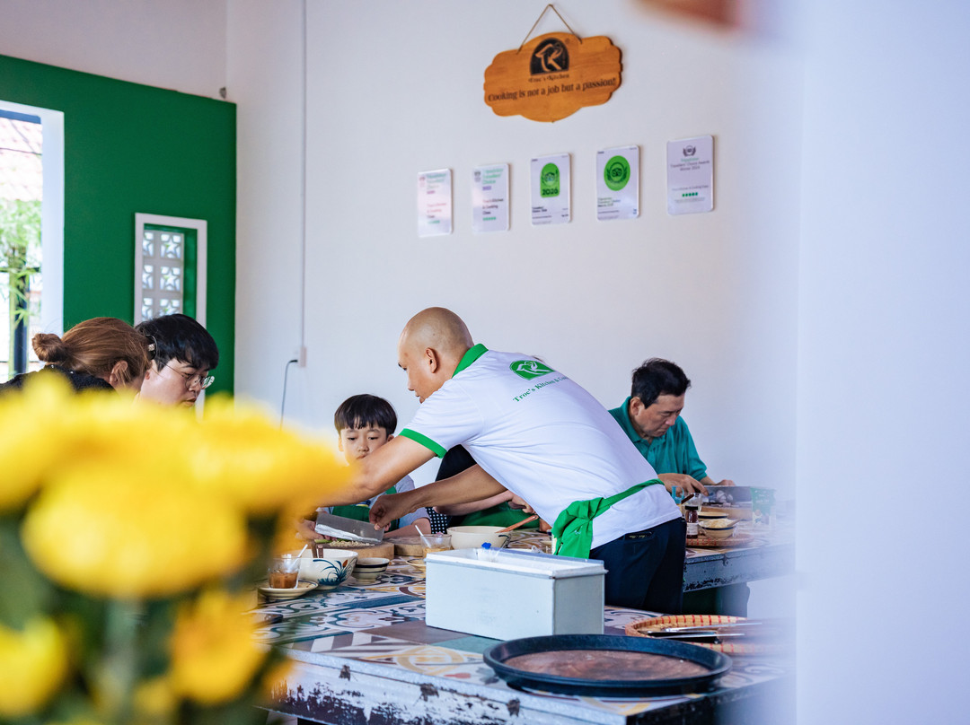 Troc's Kitchen & Cooking Class-扬东必去景点