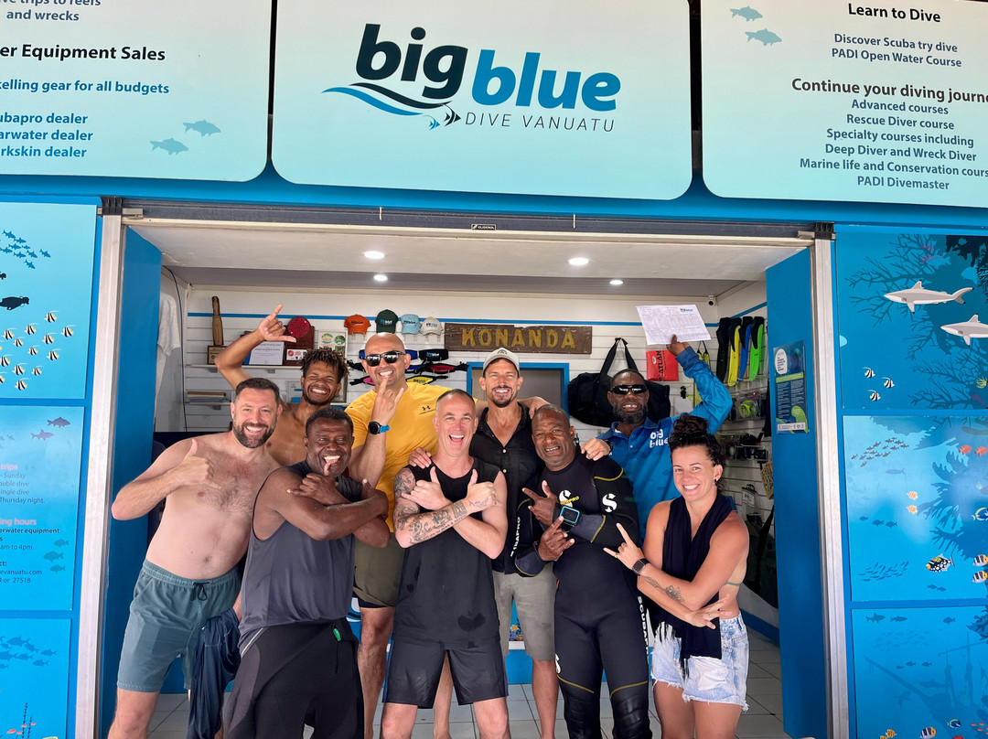 Big Blue Scuba Diving-维拉港必去景点