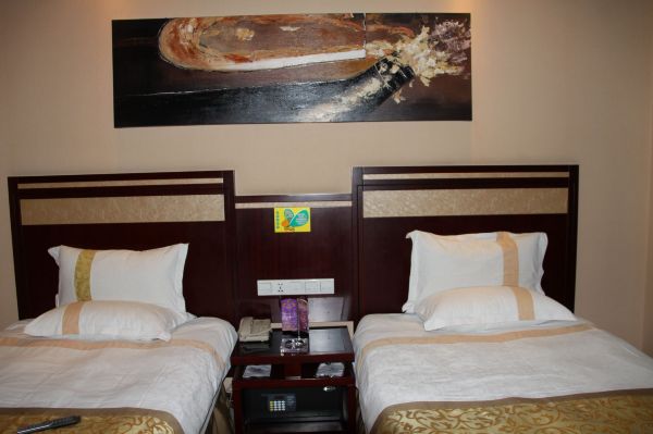 太原长风西街万象城美居酒店-客卧