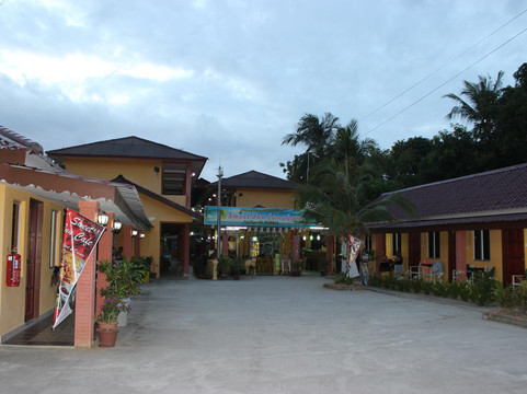 甜心汽车旅馆主图