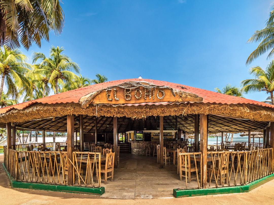 Tibisay Hotel del Lago