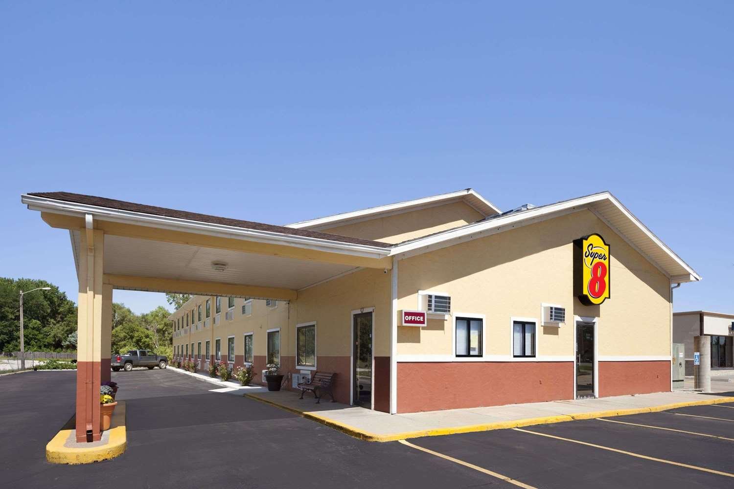 Super 8 by Wyndham Fremont NE-官方