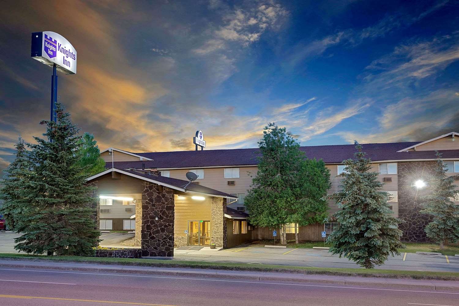 Affordable Inns-官方