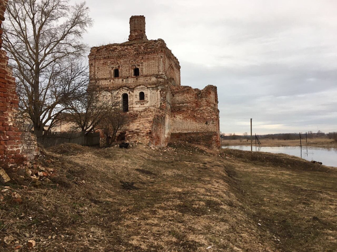 Krasny Kholm Nikolayevskiy Antoniyev Monastery景点图片
