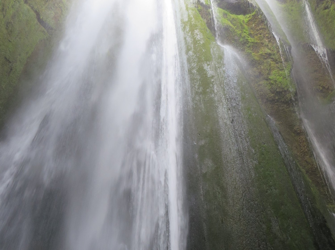 Gljufrabui Waterfalls景点图片