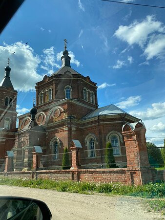 Khram Rozhdestva Presvyatoy Bogoroditsy-Suvorovo必去景点