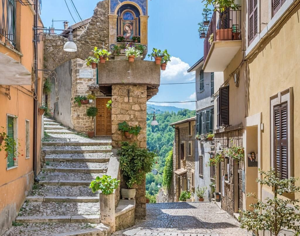 Piazza di Pietra Sprecata景点图片