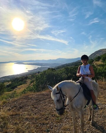 Horseback Riding Podstrana-斯普利特必去景点