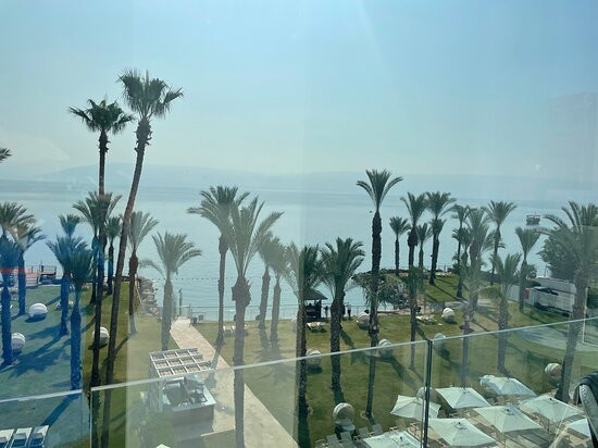 U Boutique Kinneret主图