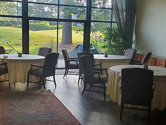 The Inn at Houndslake主图