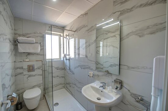 阿尔乐格酒店主图