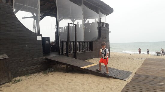 The Ship – Beachfront Restaurant