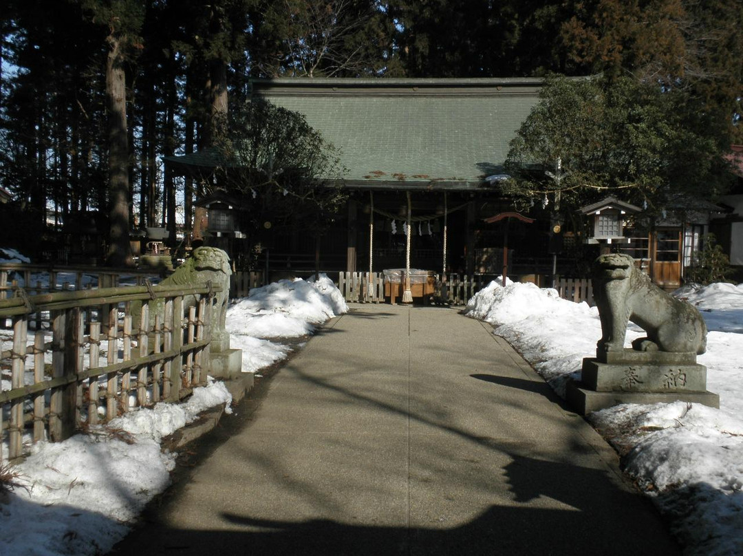 Hidaka Shrine景点图片