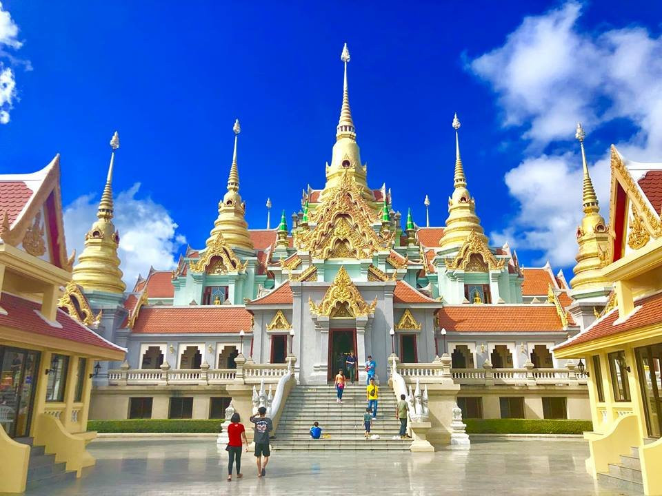 Phra Mahathat Chedi Pakdee Prakas景点图片