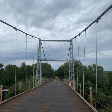 The Regency Suspension Bridge-San Saba必去景点