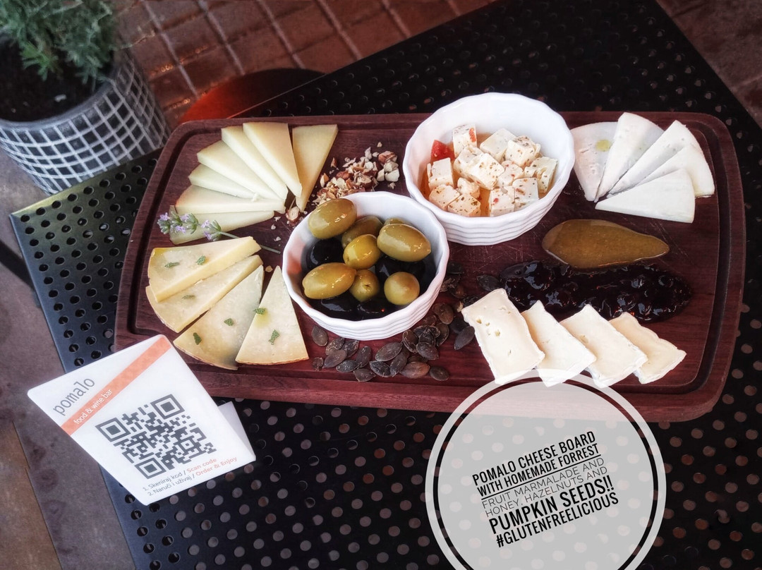 Pomalo Food & Wine Bar
