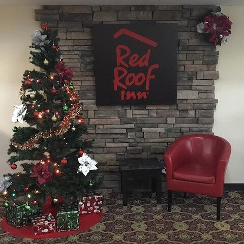 Red Roof Inn & Suites主图