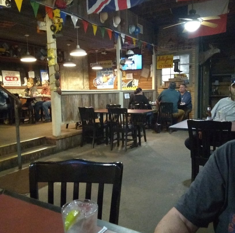 Boot Company Bar & Grill-Raymondville必去景点