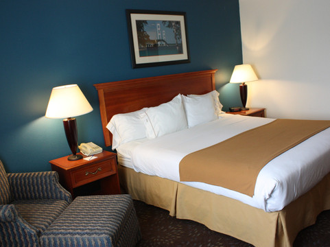 Holiday Inn Express 麦基诺市