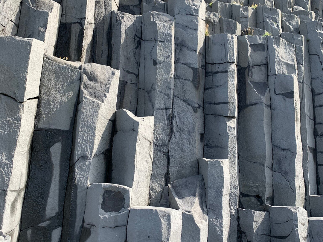 Reynisfjara Beach景点图片