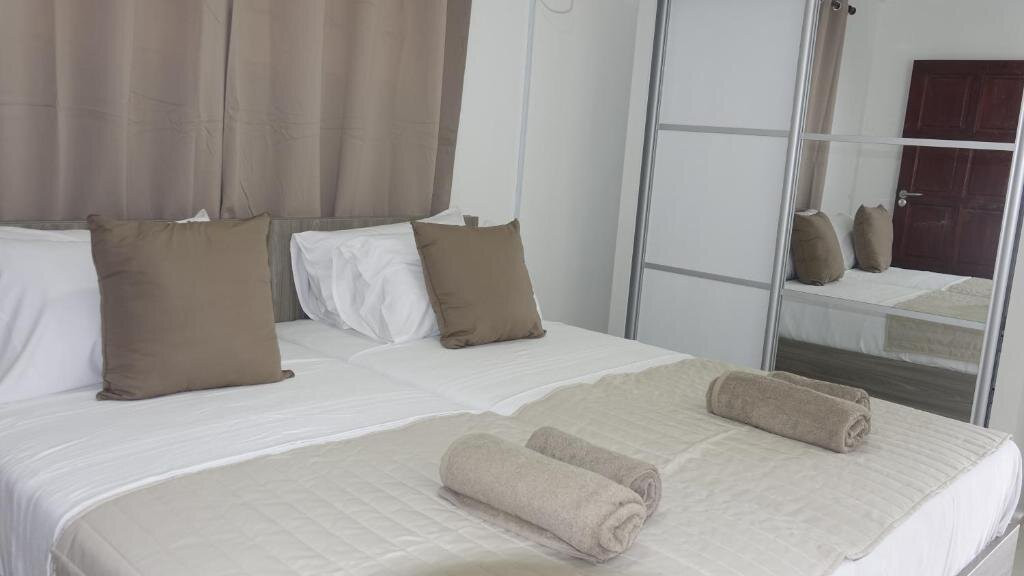 Hotel Plein Soleil主图