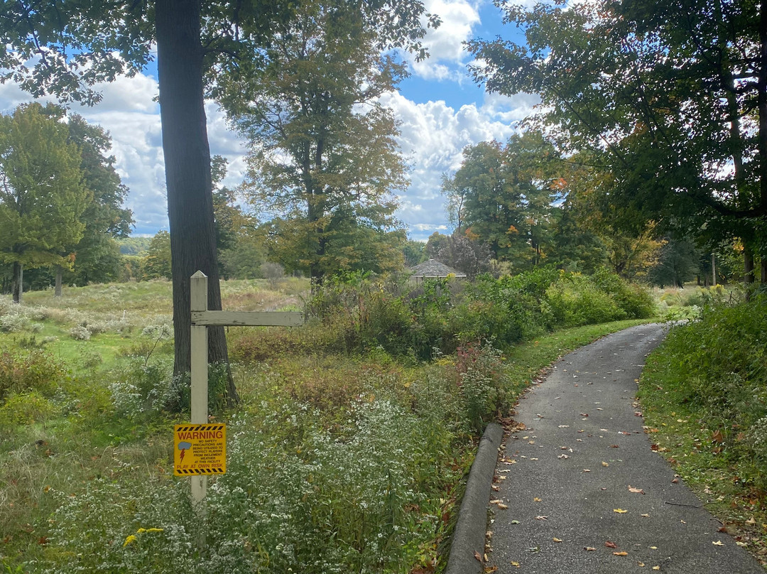 Veteran Legacy Woods Park-Newbury必去景点