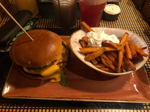 Peter Pane  Burgergrill Bar