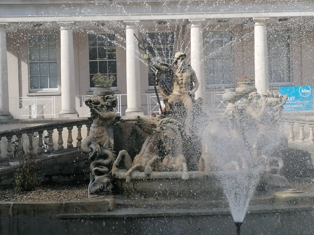Neptune Fountain-切尔滕纳姆必去景点