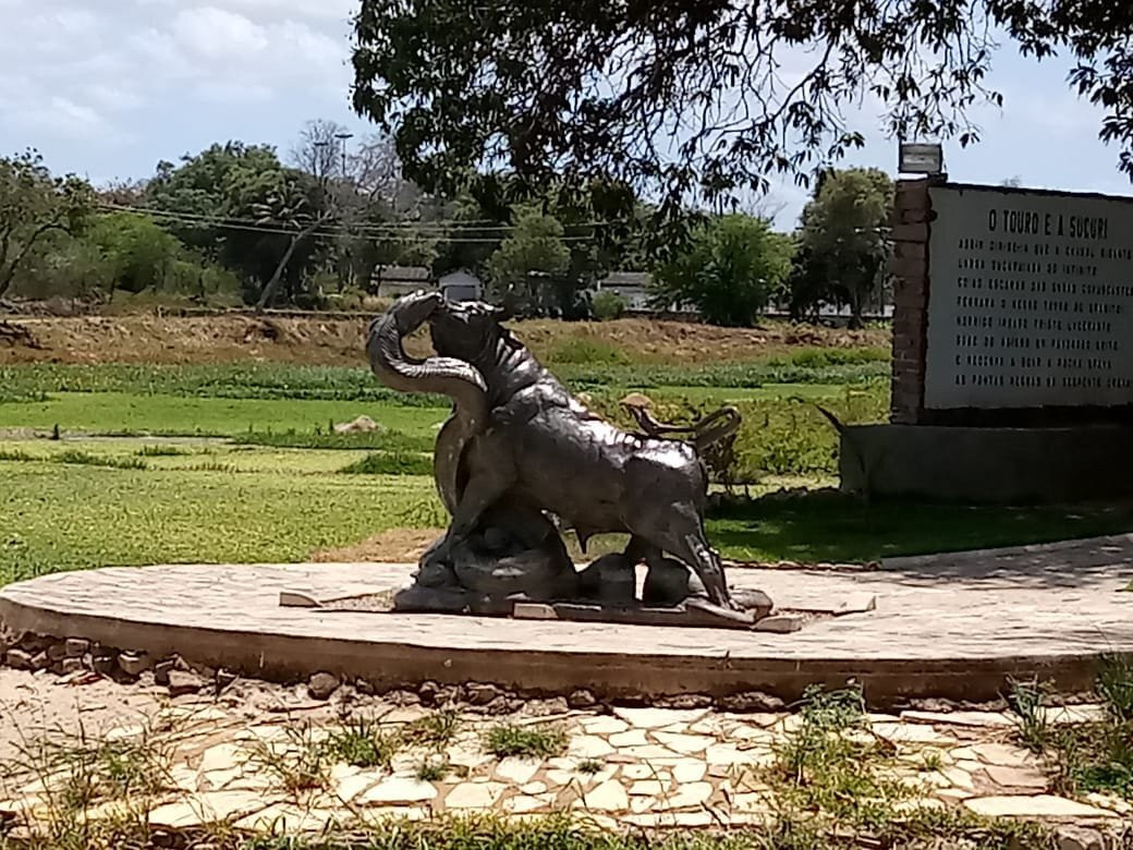 O Touro e a Sucuri-Paulo Afonso必去景点