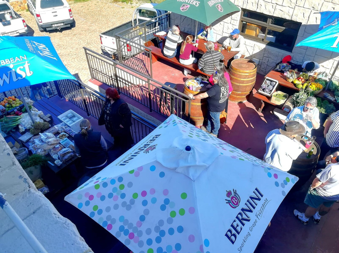 Betty's Bay餐馆和美食-Camelot Restaurant & Bar