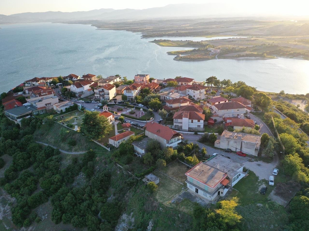 Artificial Lake Polifitou-Neraida必去景点