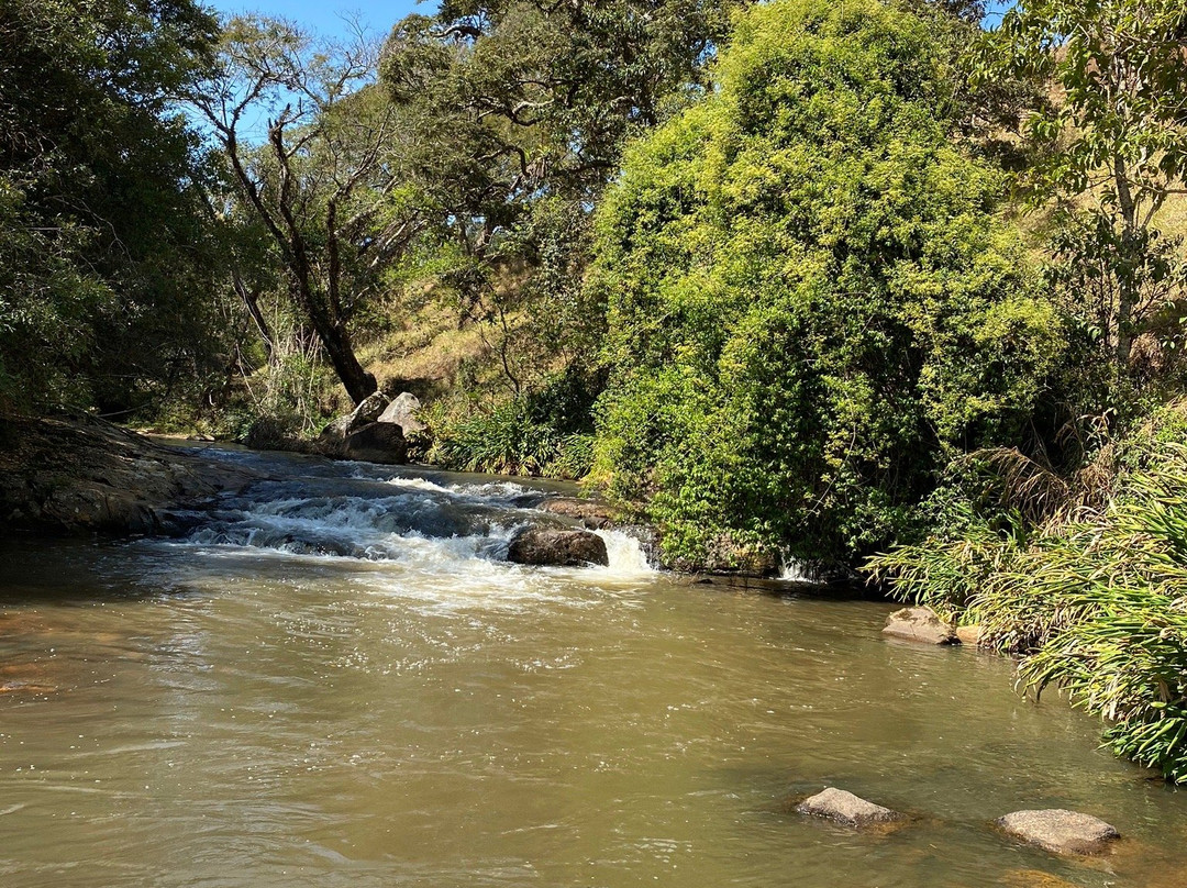 Cachoeira dos Henriques-Paraisopolis必去景点