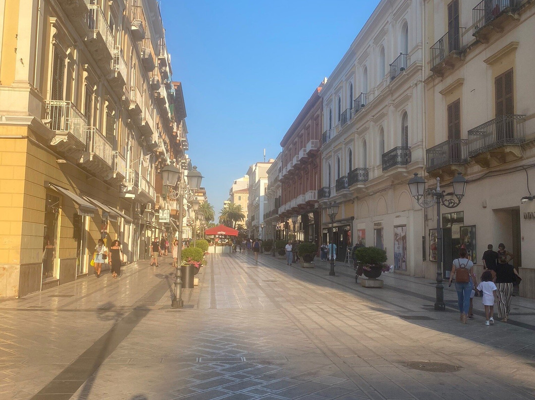 Via d'Aquino-塔兰托必去景点