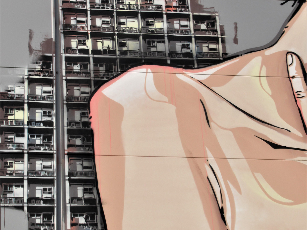 Fresque "Femme triste"景点图片