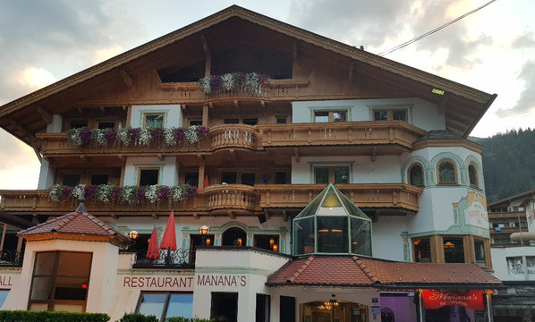 Hotel Kristall主图