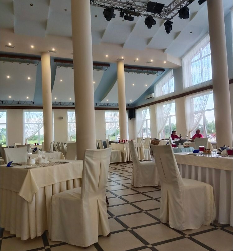 Alexandrovskaya Sloboda Hotel主图