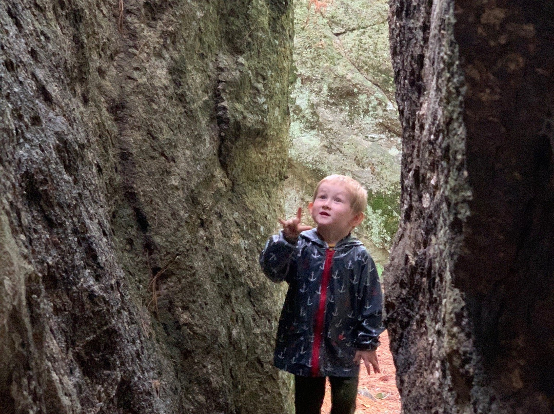 Rock House Reservation-West Brookfield必去景点